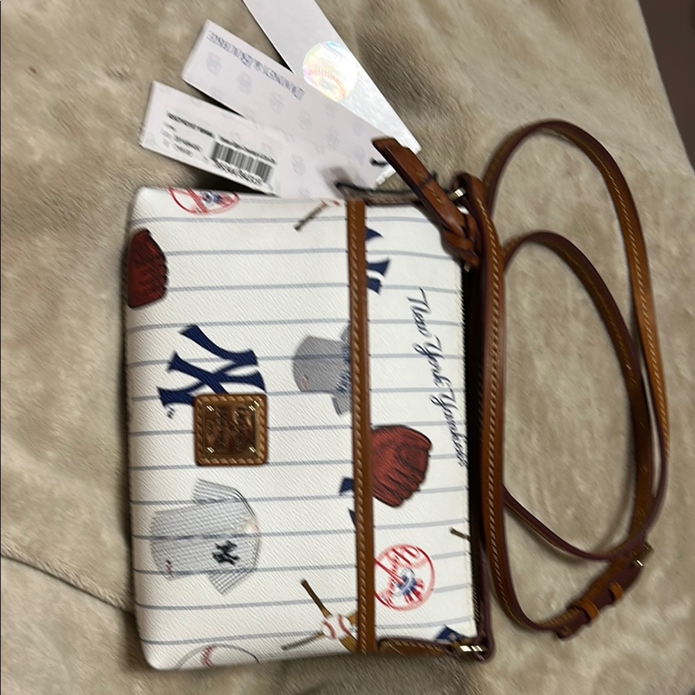 Dooney & Bourke NY Yankees Crossbody Bag with Vintage Travel Design